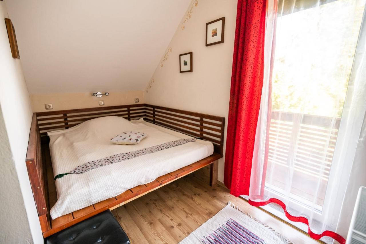 Holiday Home Razglednik Logatec Εξωτερικό φωτογραφία